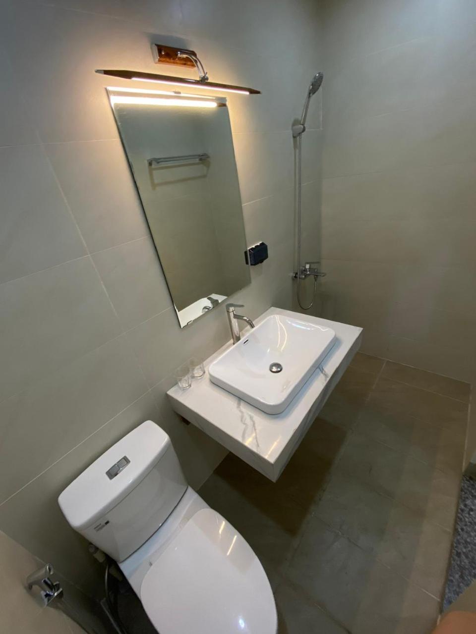 Mimi Housing Hotel Hanoi Buitenkant foto